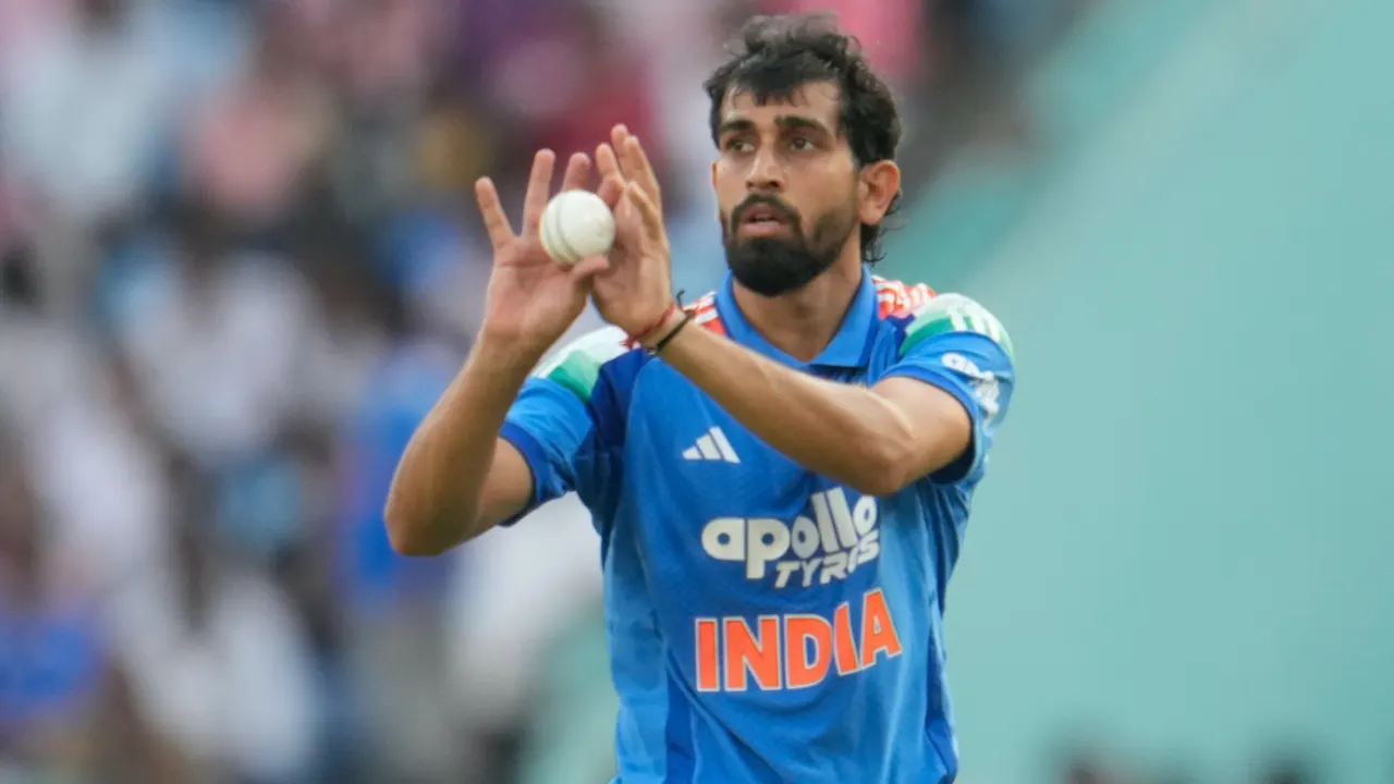  කාසියේ වාසිය බටහිර ඉන්දීය කොදෙව්වන්ට – ඉන්දියාව වෙනස්කම් දෙකක් සමඟ පිටියට